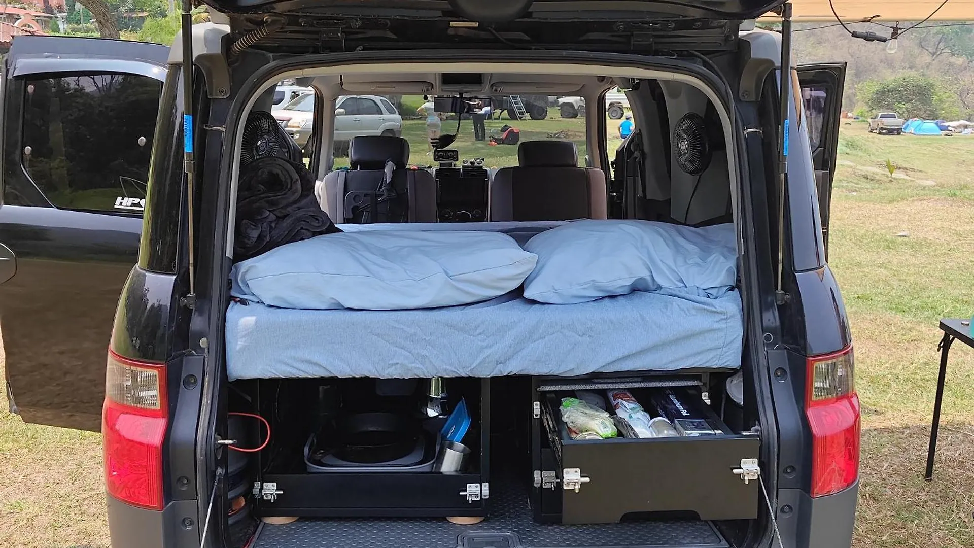Mini Camper Honda Element Hotel Guatemala City Campsite